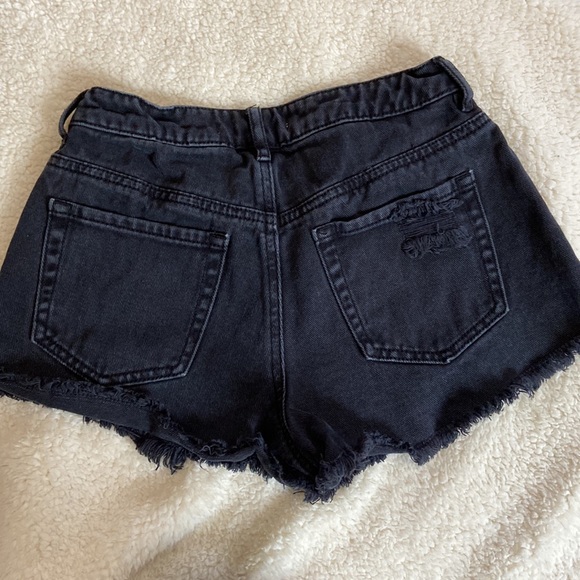 Distressed high rise festival shorts - Picture 4 of 4